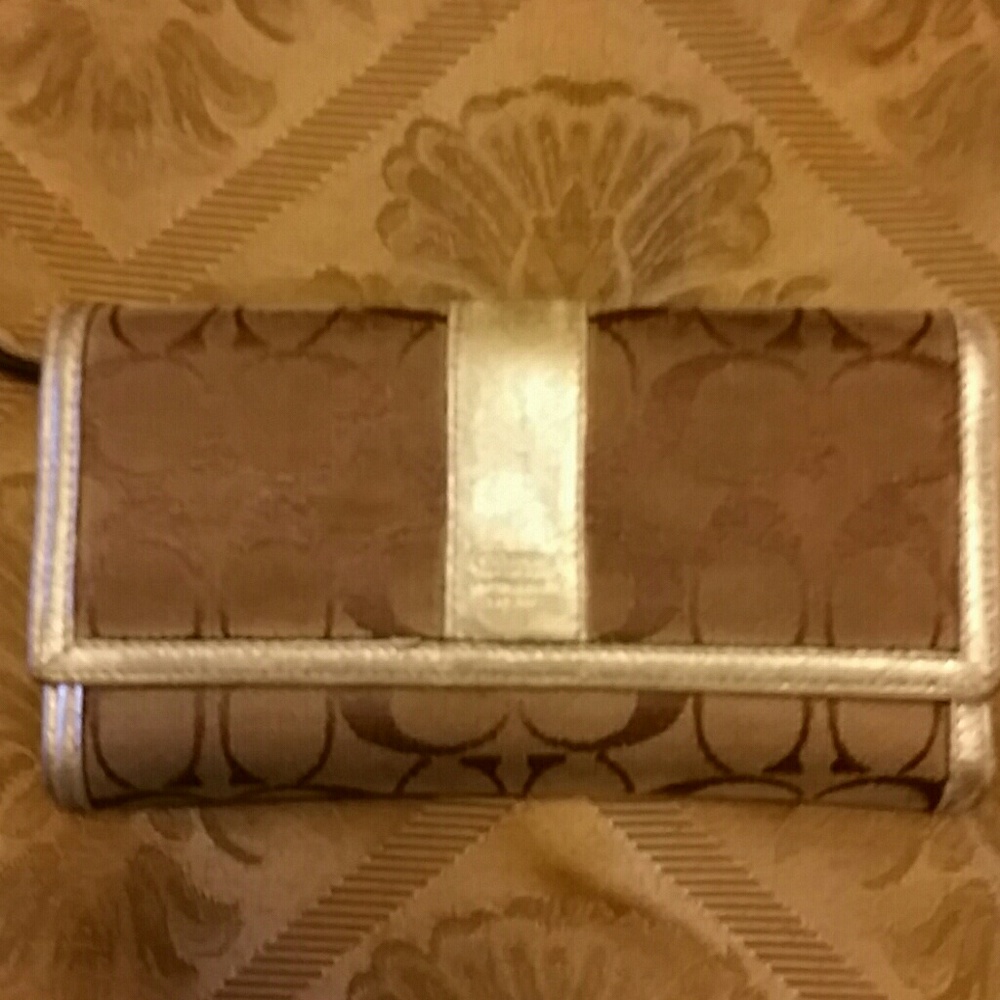 Used Coach Wallet